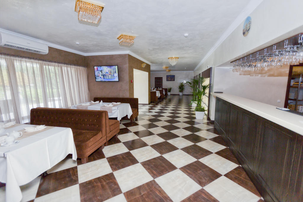 Grand Sport Hotel Brovary Extérieur photo